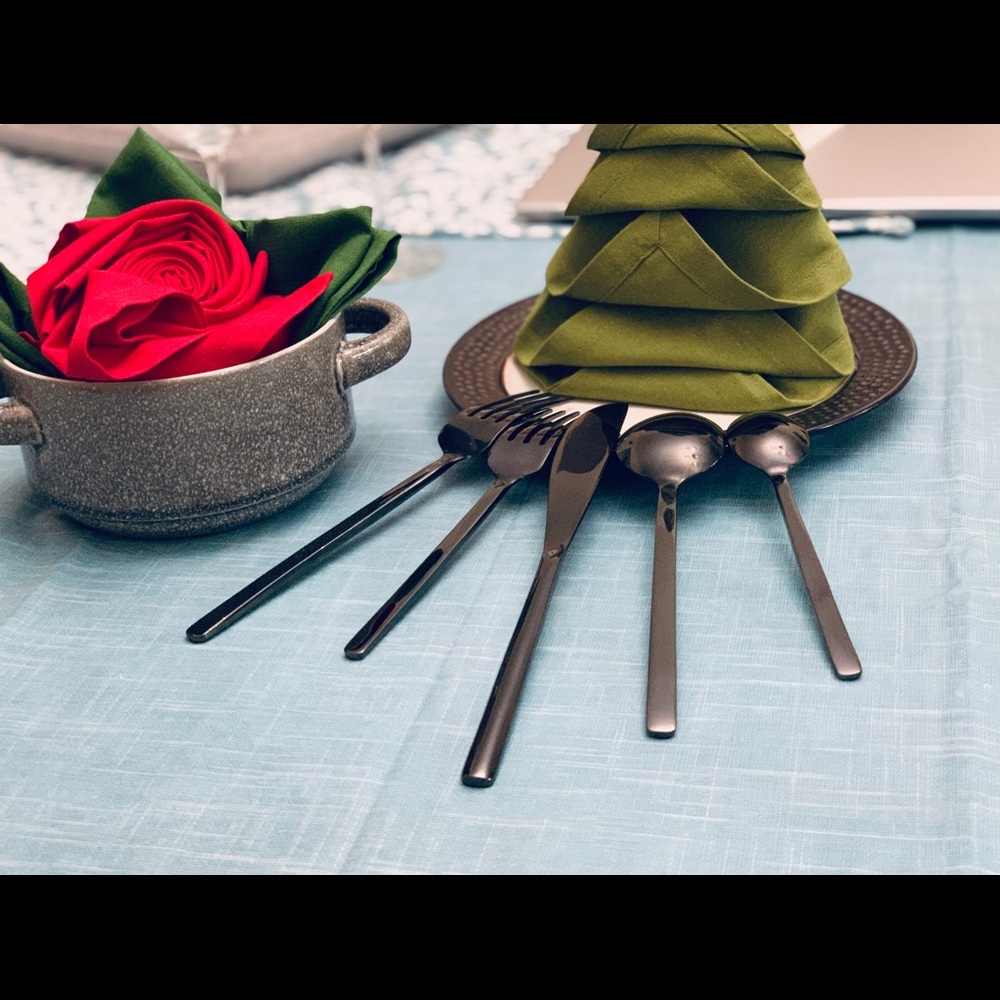 Black stainless steel flatware set of 20
